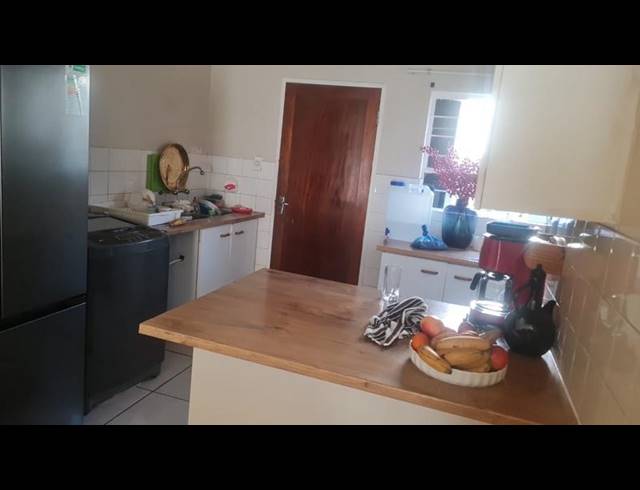 3 BEDROOM TOWNHOUSE FOR SALE IN BEDFORD GARDENS